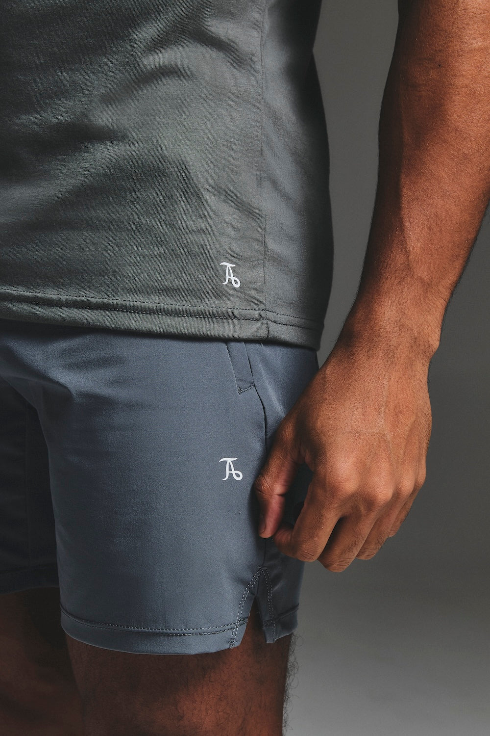 Essential Training Top in Charcoal - TAILORED ATHLETE - USA