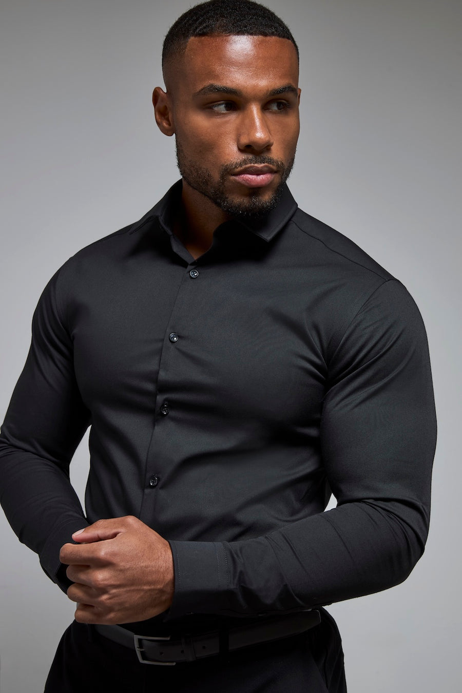 Athletic Fit Dress Shirt in Black - TAILORED ATHLETE - USA