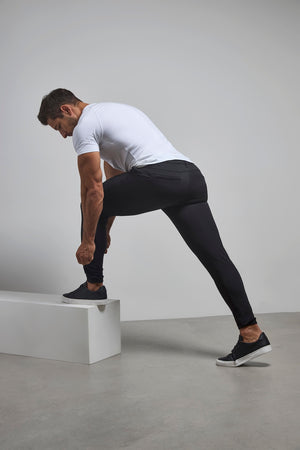 Everyday Tech Pants in Black - TAILORED ATHLETE - USA