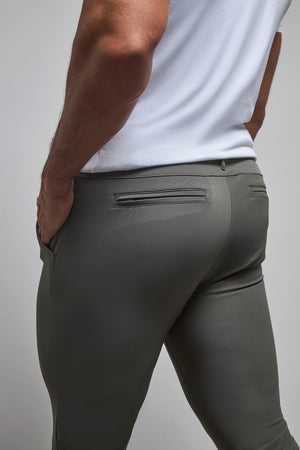 Everyday Tech Pants in Olive - TAILORED ATHLETE - USA