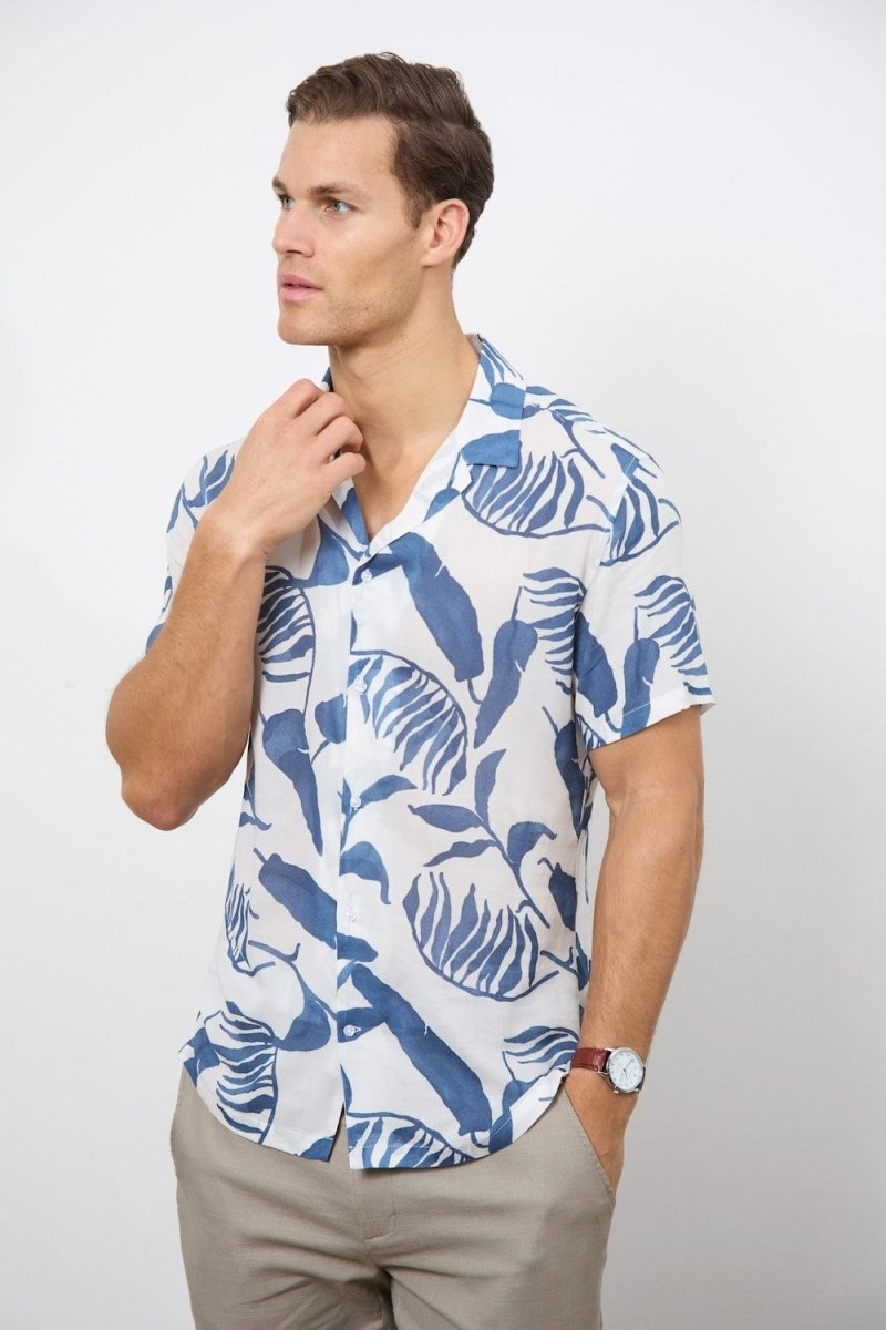 Printed Shirt in Blue Inky Leaves - TAILORED ATHLETE - USA