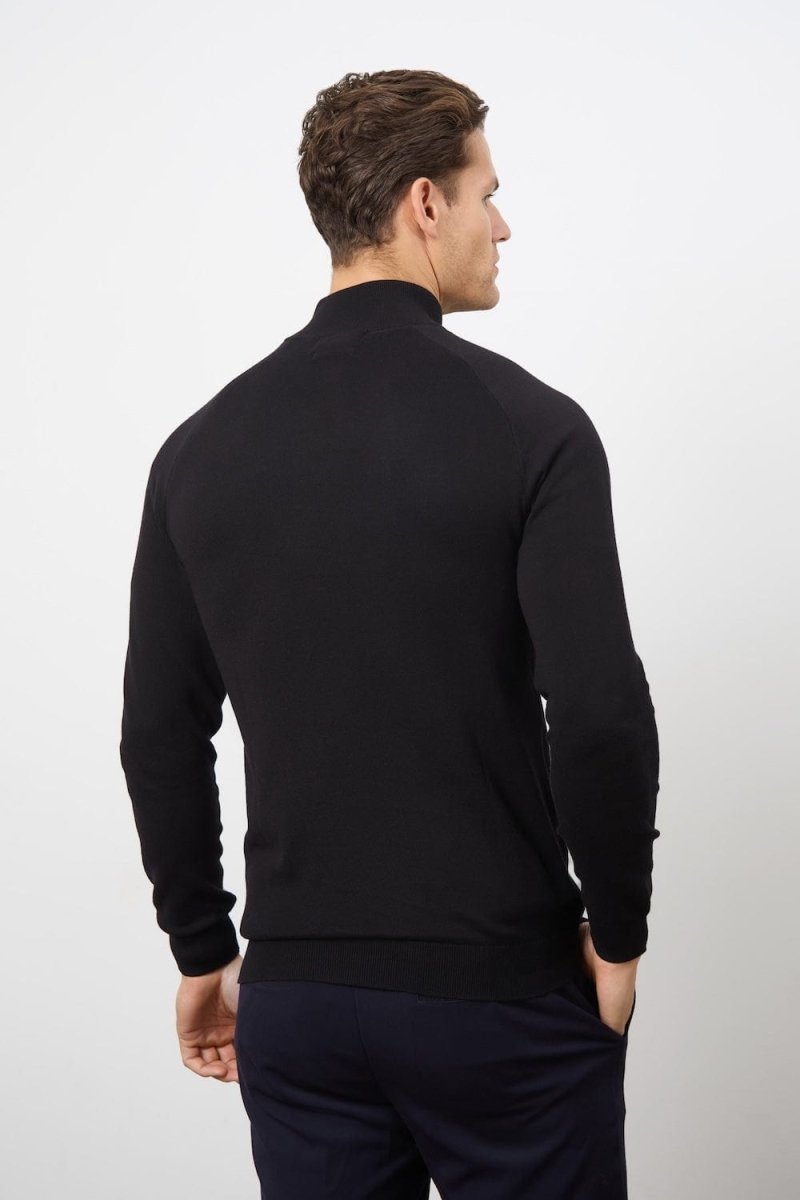Half Zip Neck in Black - TAILORED ATHLETE - USA