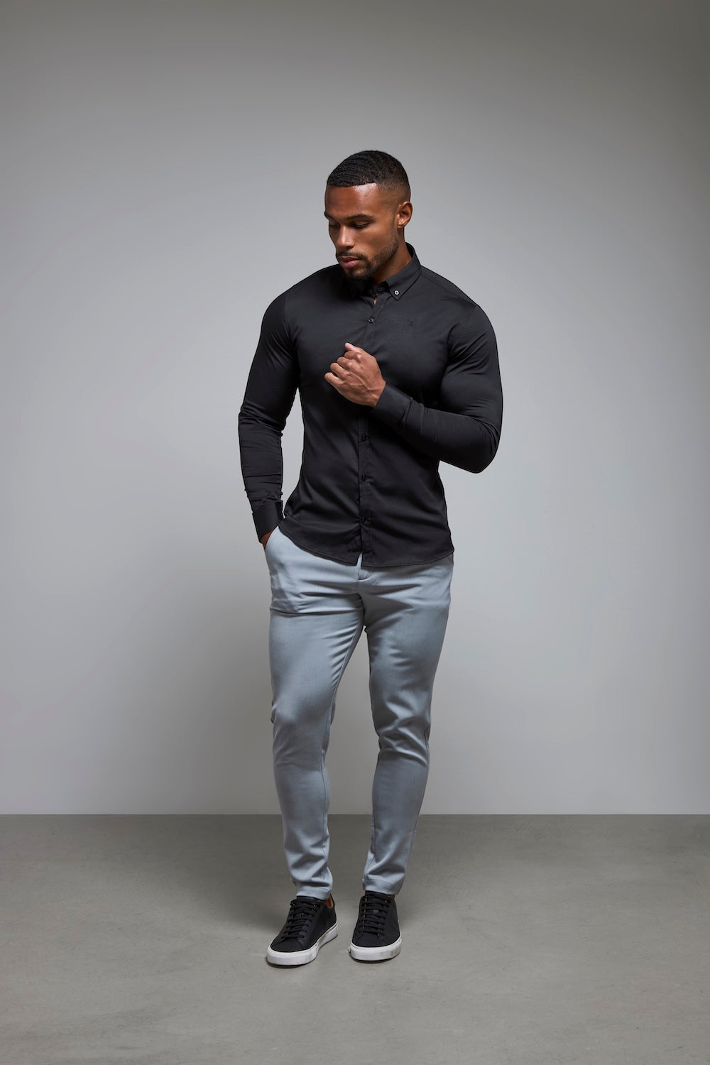 Athletic Fit Signature Shirt 2.0 in Black - TAILORED ATHLETE - USA