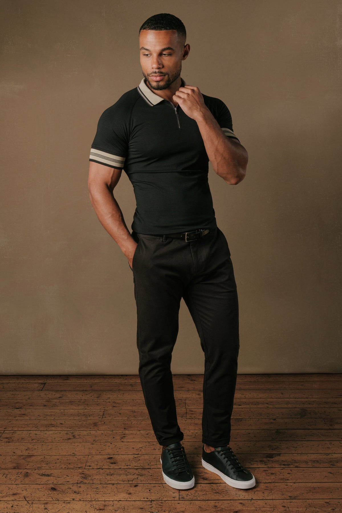 Tipped Zip Neck Polo in Black and Stone Tipping - TAILORED ATHLETE - USA
