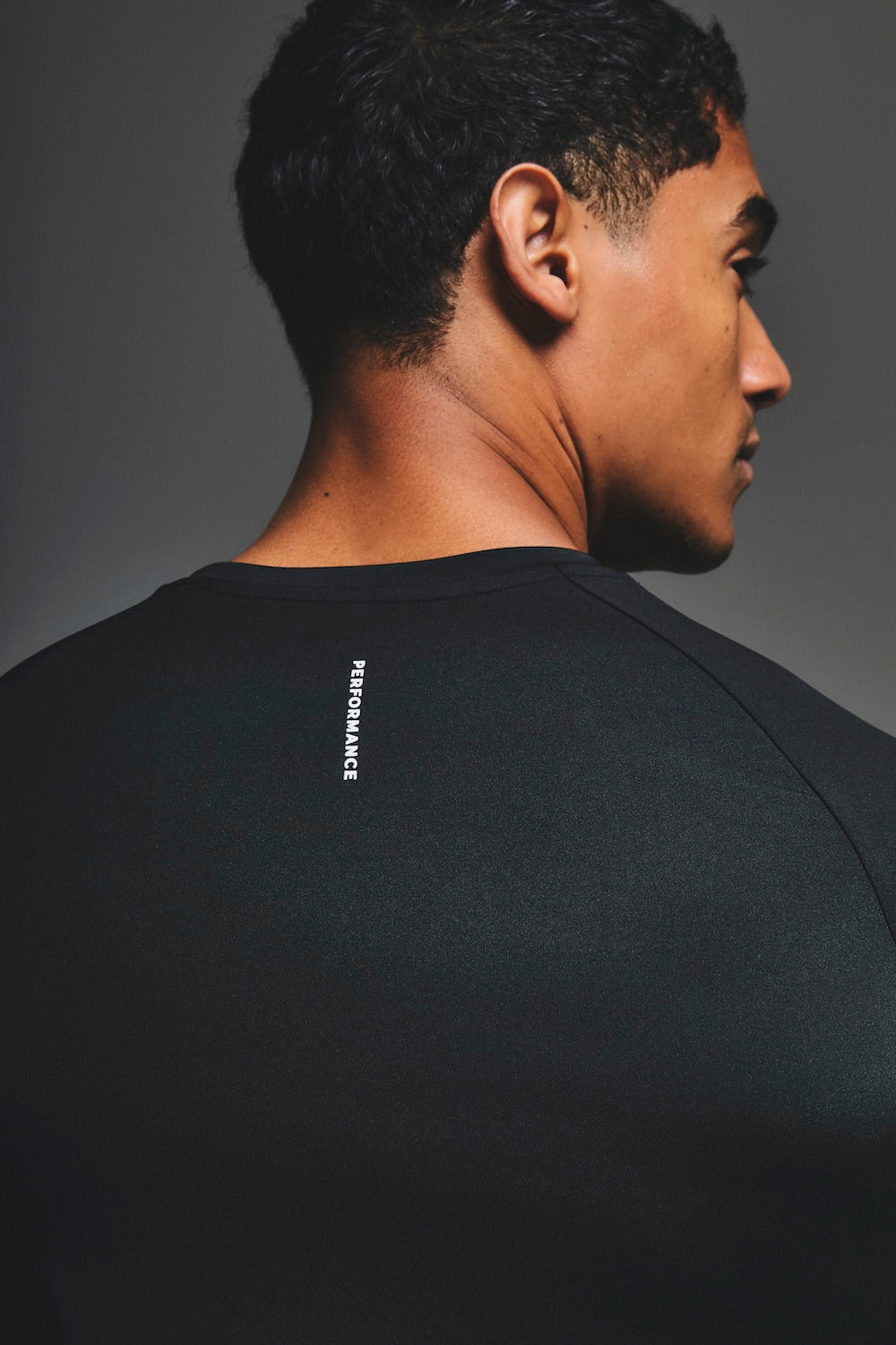 Training Top in Black - TAILORED ATHLETE - USA