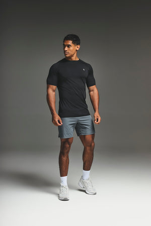 Training Top in Black - TAILORED ATHLETE - USA