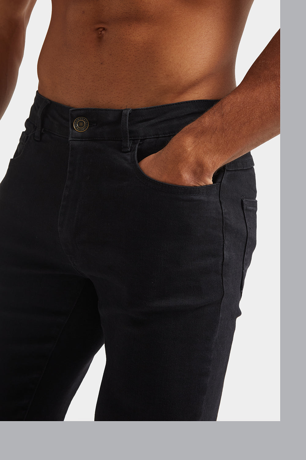 Athletic Fit Jeans in Black - TAILORED ATHLETE - USA